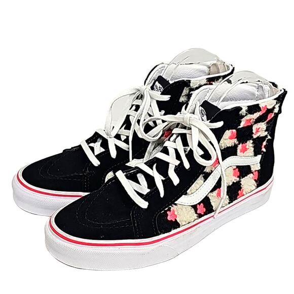 Vans Off the Wall Checkerboard Sherpa Sides with Pink Embroidery Flowers Sz Jr 6 - Picture 1 of 8